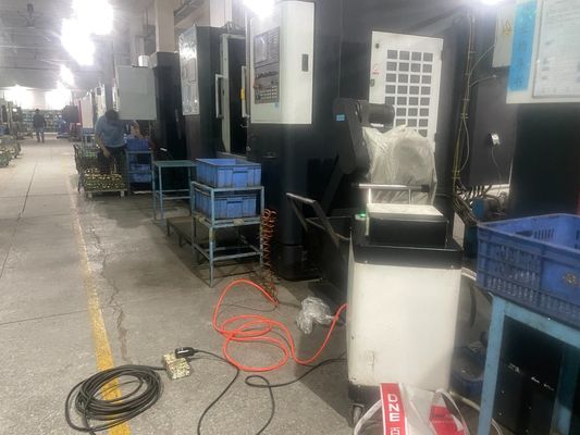 मोबाइल सीएनसी शीतल द्रव तेल विभाजक 0.3 मिमी सटीकता पोर्टेबल ट्राम्प तेल विभाजक